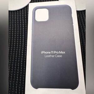 🆕Apple iPhone 11 Pro Max Leather Case